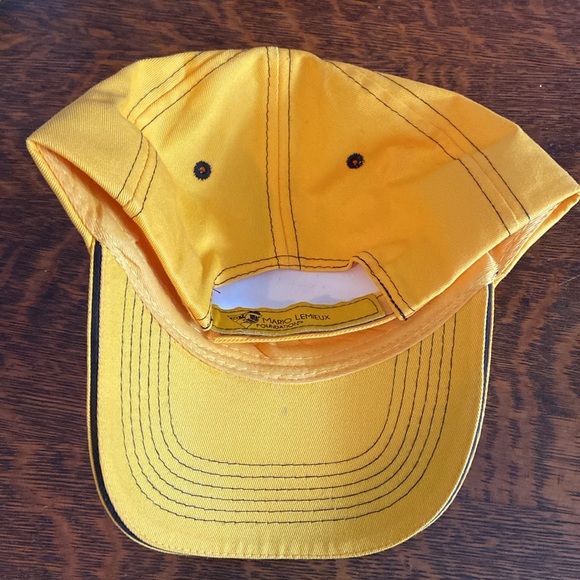 Pittsburg Penguins Hockey Baseball Cap, Mario Lemieux Foundation, New - Picture 2 of 3